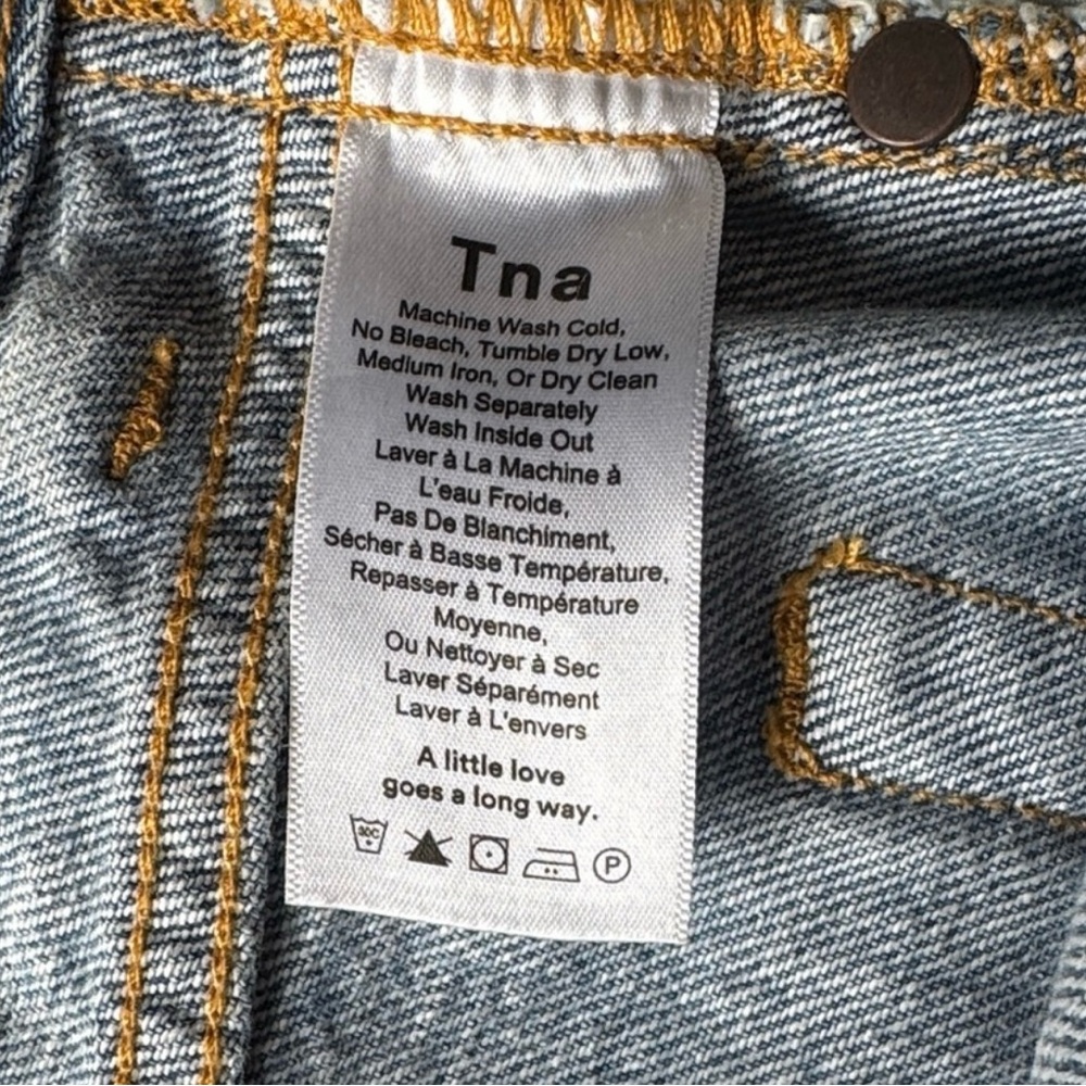 🎉HOST PICK 🎉 TNA Denim Midi Skirt, size 29 - Picture 4 of 5